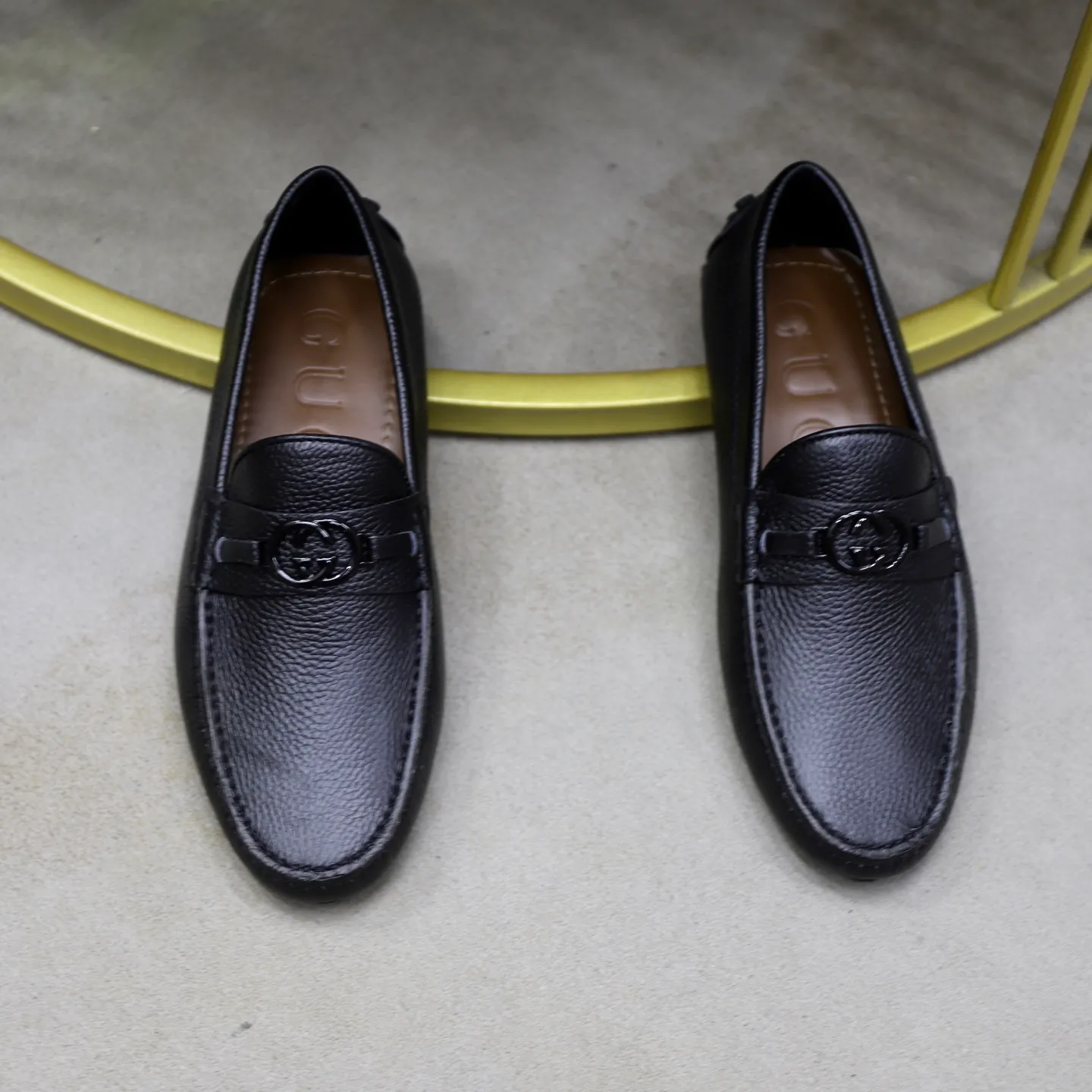 Ex-factory price: 460💰[GUCCI] Gucci ⚠️High-end men’s driving and pedal series ⚠️38-44 (customized for 45) ⚠️All original cowhide leather! Thick and soft! Made entirely of calfskin lining! Rubber sheet anti-slip beanie sole! Three-dimensional package technology! Fashionable and classic! Handicrafts! Original high quality! Feel free to compare!